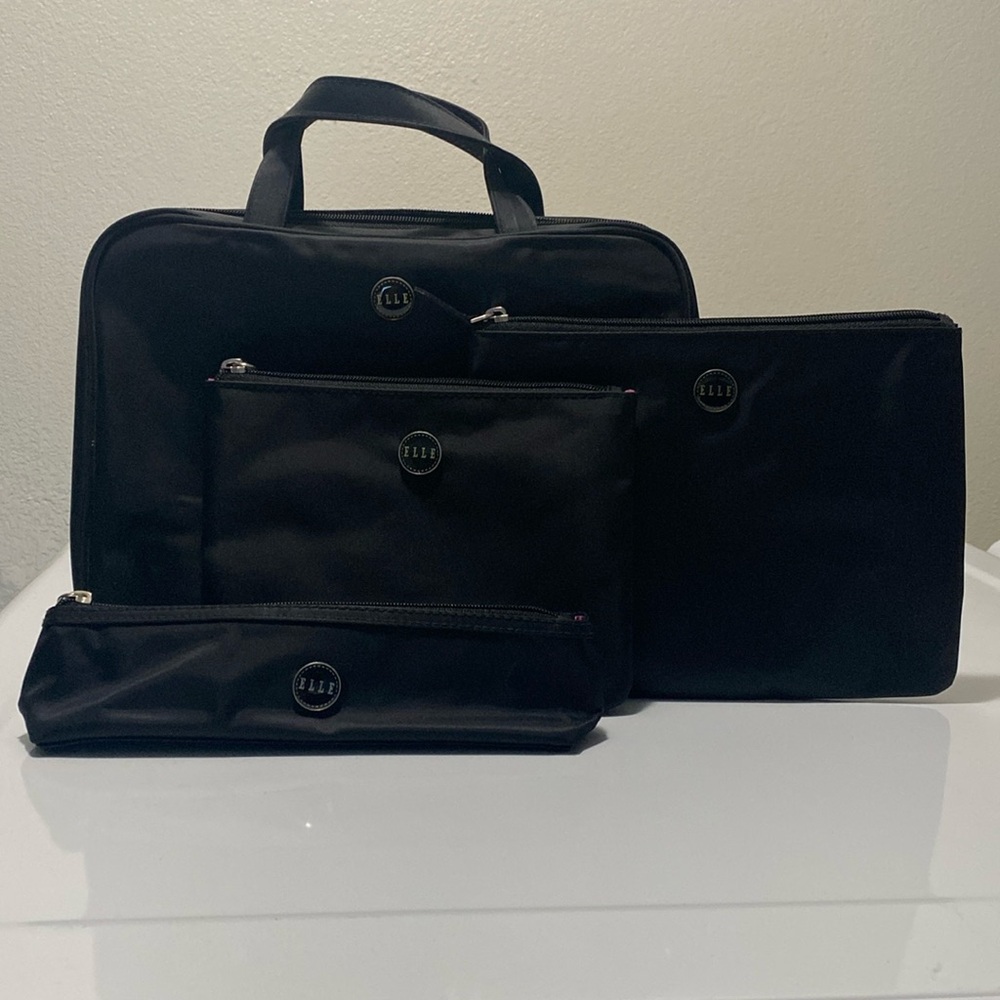Elle make up bag/toiletries travel bag set